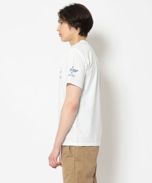 AVIREX（アヴィレックス）の「クルーネック Tシャツ U.S.エアフォース / SS CREW NECK T-SHIRT U.S. AIR FORCE / アヴィレックス / AVIREX（Tシャツ/カットソー・メンズ・ホワイト/ライトブルーグレー/ネイビー/オレンジ・MEDIUM/X-LARGE/LARGE/XX-LARGE）」の6枚目の写真