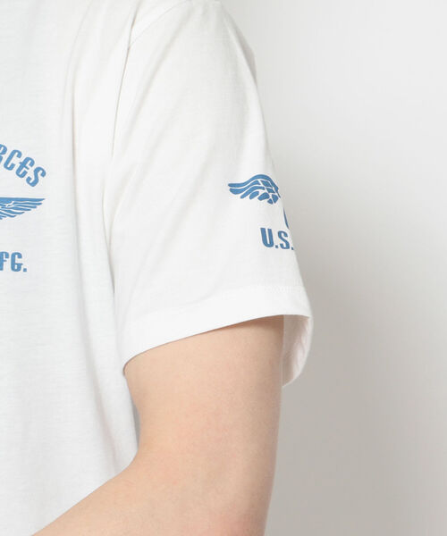 AVIREX（アヴィレックス）の「クルーネック Tシャツ U.S.エアフォース / SS CREW NECK T-SHIRT U.S. AIR FORCE / アヴィレックス / AVIREX（Tシャツ/カットソー・メンズ・ホワイト/ライトブルーグレー/ネイビー/オレンジ・MEDIUM/X-LARGE/LARGE/XX-LARGE）」の8枚目の写真
