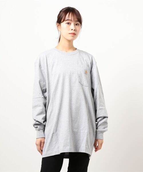 Carhartt（カーハート）の「Carhartt/ カーハート M WorkwearPKブランドロゴロンTEE K126（Tシャツ/カットソー・レディース・ダークグレー/グレー/チャコールグレー/バーガンディー/ダークブラウン/ネイビー/ブラック・X-LARGE/MEDIUM/SMALL/LARGE）」の4枚目の写真