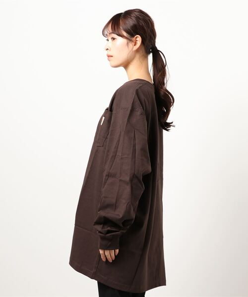 Carhartt（カーハート）の「Carhartt/ カーハート M WorkwearPKブランドロゴロンTEE K126（Tシャツ/カットソー・レディース・ダークグレー/グレー/チャコールグレー/バーガンディー/ダークブラウン/ネイビー/ブラック・X-LARGE/MEDIUM/SMALL/LARGE）」の8枚目の写真