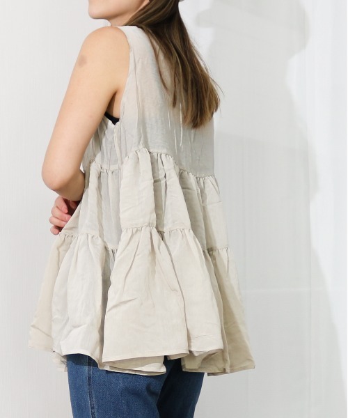 Per sist ence（パーシエンス）の「Per sist ence/パーシエンス　ティアードノースリーブシャツ（シャツ/ブラウス・レディース・グリーン/オフホワイト/ベージュ/ブラック/モカ・FREE）」の21枚目の写真