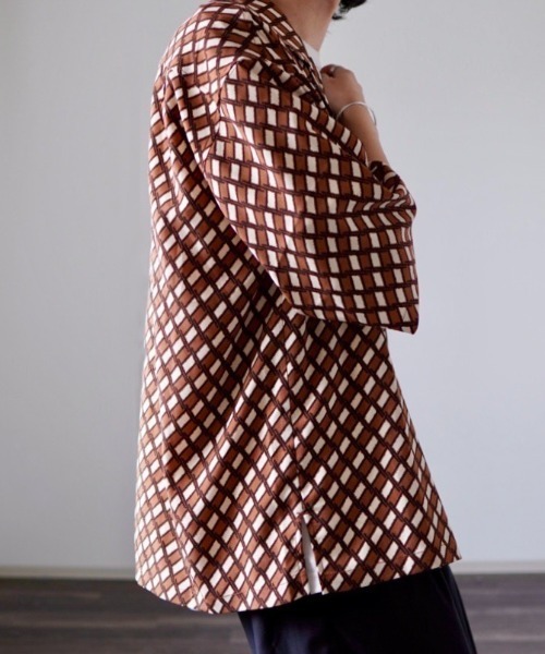 y/m by れぽすけ（イムバイレポスケ）の「オープンカラー柄シャツ（シャツ/ブラウス・メンズ・ブラック/ブラウン/ブルー・MEDIUM/LARGE）」の11枚目の写真