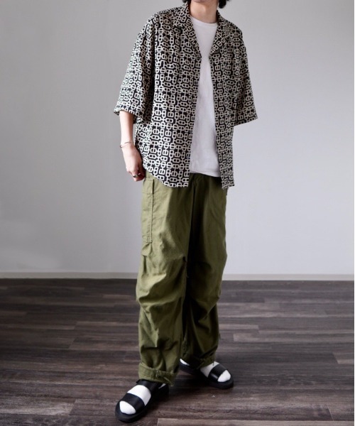 y/m by れぽすけ（イムバイレポスケ）の「オープンカラー柄シャツ（シャツ/ブラウス・メンズ・ブラック/ブラウン/ブルー・MEDIUM/LARGE）」の22枚目の写真