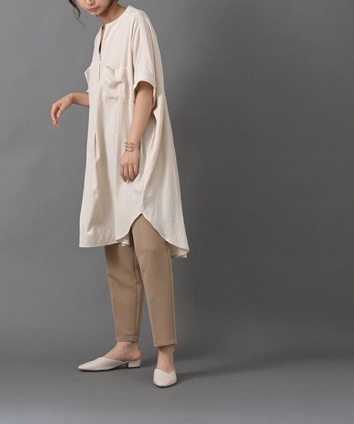 R・P・S　pura（アールピーエスピューラ）の「【WEB限定】pura　ダブルポケットスキッパーチュニック（ワンピース・レディース・ブラック/オフホワイト/アイボリー/ライトカーキ・M）」の16枚目の写真