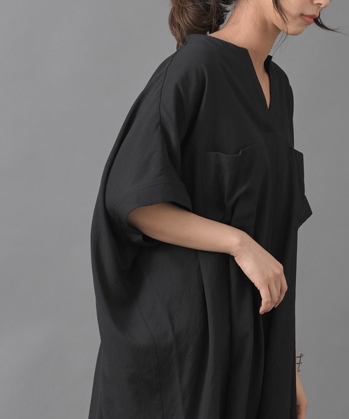 R・P・S　pura（アールピーエスピューラ）の「【WEB限定】pura　ダブルポケットスキッパーチュニック（ワンピース・レディース・ブラック/オフホワイト/アイボリー/ライトカーキ・M）」の12枚目の写真