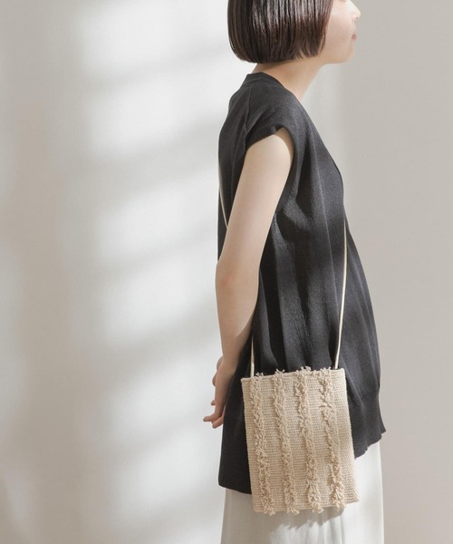 FORK&SPOON（フォークアンドスプーン）の「FORK&SPOON　ペーパーノースリーブニット（ニット/セーター・レディース・ブラック/アイボリー/ライトブラウン・ONE）」の20枚目の写真