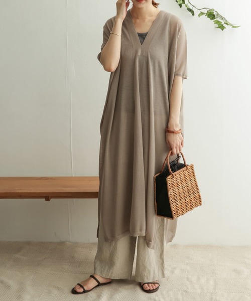 URBAN RESEARCH DOORS(アーバンリサーチドアーズ)の「カフタンニットワンピース(ワンピース・レディース・グレー系その他/ベージュ・ONE)」の2枚目の写真