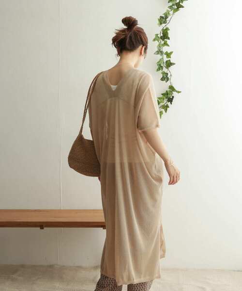 URBAN RESEARCH DOORS(アーバンリサーチドアーズ)の「カフタンニットワンピース(ワンピース・レディース・グレー系その他/ベージュ・ONE)」の3枚目の写真