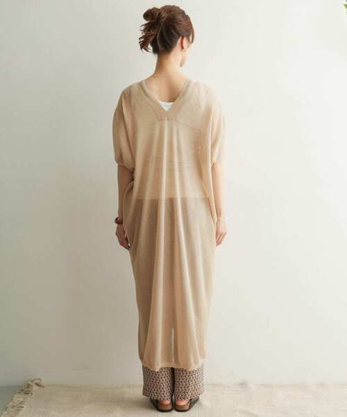 URBAN RESEARCH DOORS(アーバンリサーチドアーズ)の「カフタンニットワンピース(ワンピース・レディース・グレー系その他/ベージュ・ONE)」の20枚目の写真