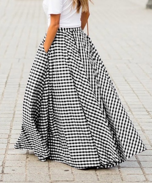 ABITOKYO(アビトーキョー)の「マキシ丈ギンガムチェックボリュウームスカート(スカート・レディース・ブラック/ブルー・S/M)」の9枚目の写真