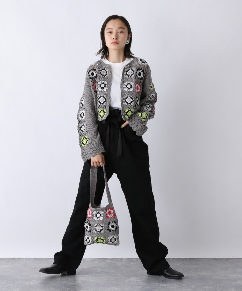 JEANASIS（ジーナシス）の「ハンドクロシェトートBAG/954582（ハンドバッグ・レディース・ブラック/グレー・FREE）」の4枚目の写真