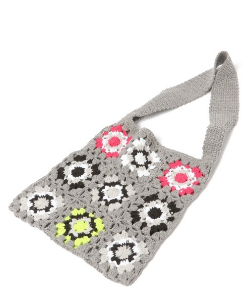 JEANASIS（ジーナシス）の「ハンドクロシェトートBAG/954582（ハンドバッグ・レディース・ブラック/グレー・FREE）」の11枚目の写真
