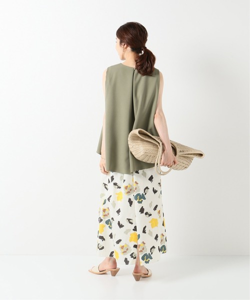 IENA（イエナ）の「スラブオックス タックブラウス◆（シャツ/ブラウス・レディース・アイボリー/チャコールグレー/カーキ・FREE）」の12枚目の写真