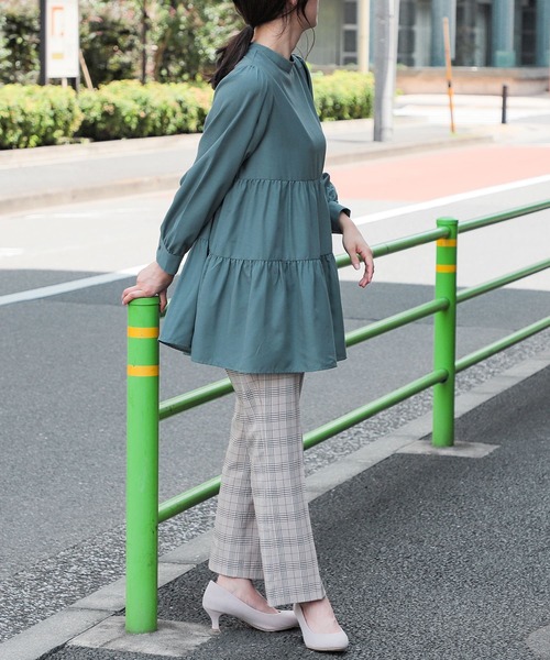 Honeys(ハニーズ)の「ティアードブラウス(シャツ/ブラウス・レディース・ブラック/ブラウン/アイボリー/ブルーグリーン・S/M/L)」の14枚目の写真