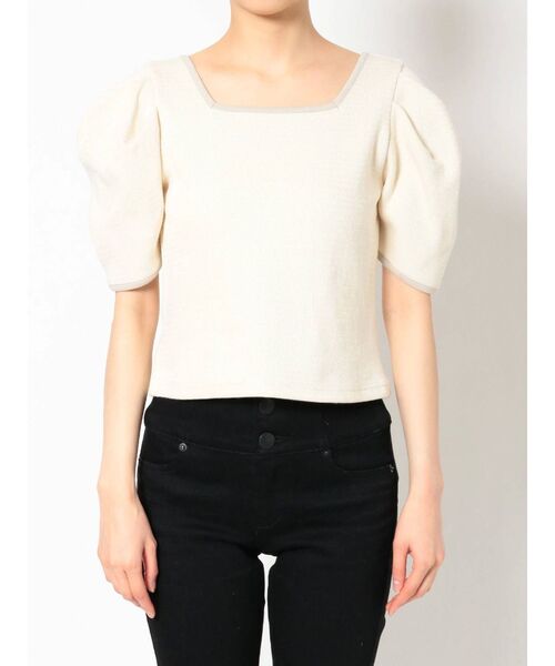 EMODA（エモダ）の「ボックスネックパフトップ（Tシャツ/カットソー・レディース・アイボリー/ブラック/レッド/カーキ・FREE）」の10枚目の写真