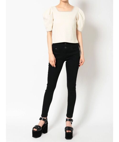 EMODA（エモダ）の「ボックスネックパフトップ（Tシャツ/カットソー・レディース・アイボリー/ブラック/レッド/カーキ・FREE）」の7枚目の写真