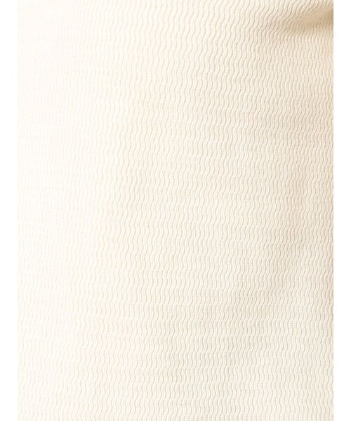 EMODA（エモダ）の「ボックスネックパフトップ（Tシャツ/カットソー・レディース・アイボリー/ブラック/レッド/カーキ・FREE）」の12枚目の写真