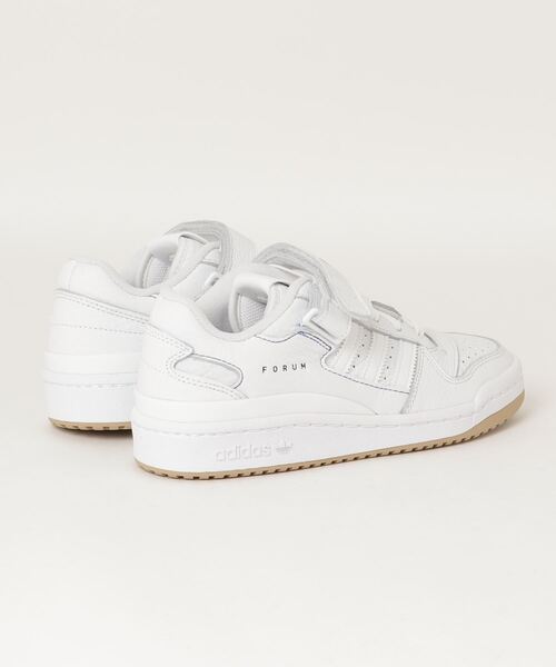 adidas（アディダス）の「フォーラム ロー [FORUM LOW] アディダスオリジナルス（スニーカー・メンズ・ホワイト×ブラック・26.5cm/23.5cm/28.0cm/24.5cm/27.0cm/27.5cm/25.0cm/23.0cm/26.0cm/22.5cm/24.0cm/25.5cm/29.0cm/28.5cm/22.0cm）」の8枚目の写真