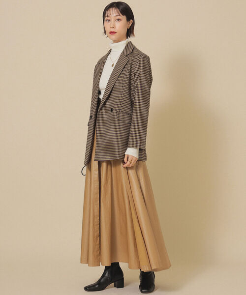 Ray BEAMS（レイビームス）の「Ray BEAMS / コーティング ポケット付き スカート（スカート・レディース・ベージュ/ブラウン・1/0）」の10枚目の写真