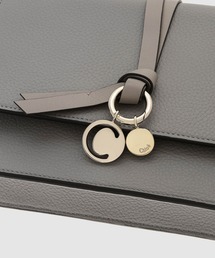 Chloe（クロエ）の「ALPHABET / クラッチバッグ CLUTCH ON CHAIN