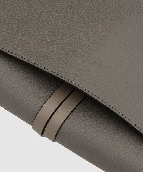 Chloe（クロエ）の「ALPHABET / クラッチバッグ CLUTCH ON CHAIN