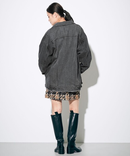 GRACE CONTINENTAL(グレースコンチネンタル)の「パネル切替デニムジャケット(デニムジャケット・レディース・ブラック/インディゴブルー・36)」の19枚目の写真
