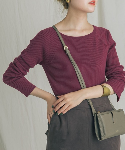 URBAN RESEARCH ROSSO WOMEN（アーバンリサーチ　ロッソ）の「ウォッシャブルリブボートネックニット（ニット/セーター・レディース・ベージュ/パープル系その他/ダークブラウン/ブラック・FREE）」の4枚目の写真