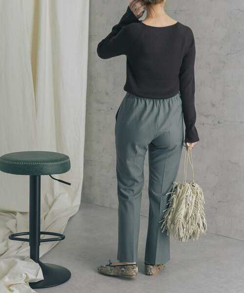 URBAN RESEARCH ROSSO WOMEN（アーバンリサーチ　ロッソ）の「ウォッシャブルリブボートネックニット（ニット/セーター・レディース・ベージュ/パープル系その他/ダークブラウン/ブラック・FREE）」の5枚目の写真