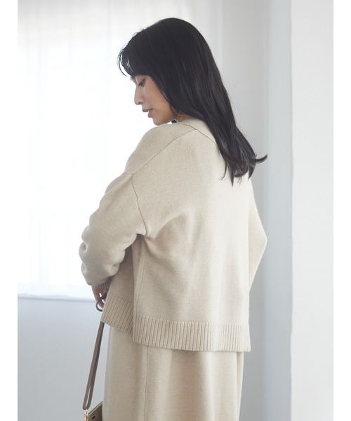 Green　Parks（グリーンパークス）の「ショート丈ニットカーデ＊（カーディガン/ボレロ・レディース・ベージュ/ブラック/カーキ・FREE）」の9枚目の写真