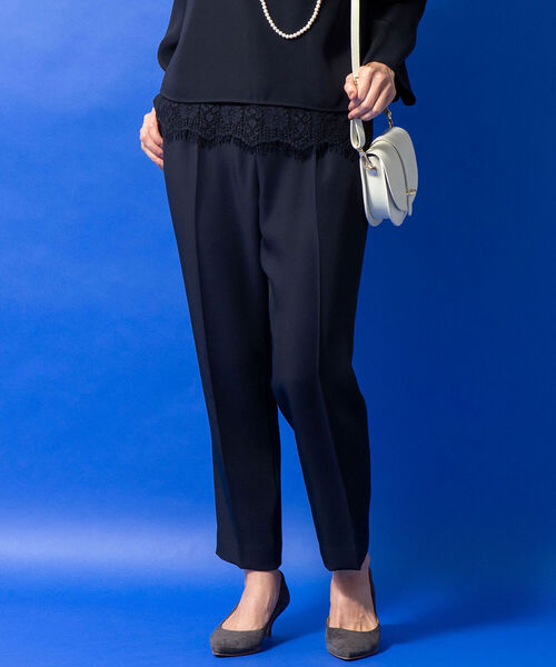NOLLEY’S(ノーリーズ)の「ダブルサテン テーパードパンツ(その他パンツ・レディース・ブラック/ダークネイビー・40/38/36)」の10枚目の写真