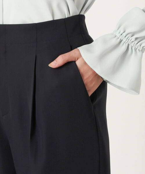 NOLLEY’S(ノーリーズ)の「ダブルサテン テーパードパンツ(その他パンツ・レディース・ブラック/ダークネイビー・40/38/36)」の17枚目の写真