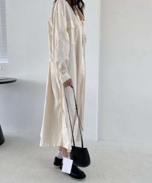 .KOM（ドットコム）の「A'GEM/9 × .kom『.kom/ドットケーオーエム』ルーズシルエット トレンチ型ロングシャツ（シャツ/ブラウス・レディース・ホワイト・FREE）」の7枚目の写真