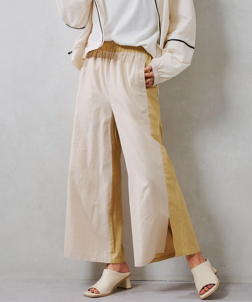 Chez toi(シェトワ)の「フロント切替裾スリットワイドパンツ(その他パンツ・レディース・ベージュ/グレー/グリーン・FREE)」の3枚目の写真