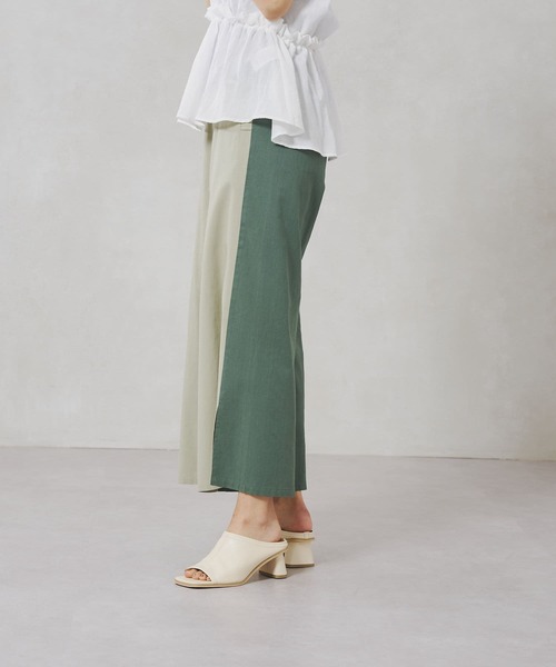 Chez toi(シェトワ)の「フロント切替裾スリットワイドパンツ(その他パンツ・レディース・ベージュ/グレー/グリーン・FREE)」の11枚目の写真