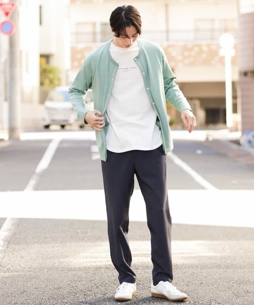 a.v.v（アーヴェヴェ）の「【洗濯機で洗える】なめらかダンボールクルーネックカーディガン（カーディガン/ボレロ・メンズ・ブラック/ミント・46/48/50/44）」の5枚目の写真