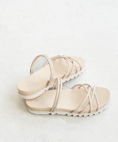 ROPE' PICNIC（ロペピクニック）の「クロスストリングスライド＆バックスリングサンダル（サンダル・レディース・ブラック/ブルー/ベージュ系その他/キナリ・M/L）」の2枚目の写真