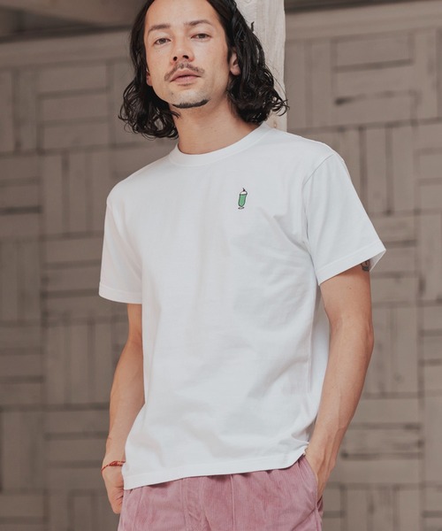 many more times(メニーモアタイムス)の「mt7756-クリームソーダ刺繍ワンポイントTシャツ(Tシャツ/カットソー・メンズ・ブラック/ホワイト/オレンジ・M/L/XL/S)」の16枚目の写真