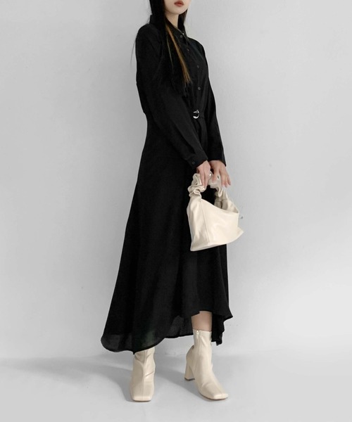 LVEU.（ラブユ.）の「【LVEU.】2WAYラッフルハンドルバッグ / バッグ 鞄 BAG ハンドバッグ スクエア ラッフル シャーリング くしゅくしゅ 合皮  アイボリー ブラック ZOZOTOWN限定（ハンドバッグ・レディース・ブラック/アイボリー・FREE）」の16枚目の写真