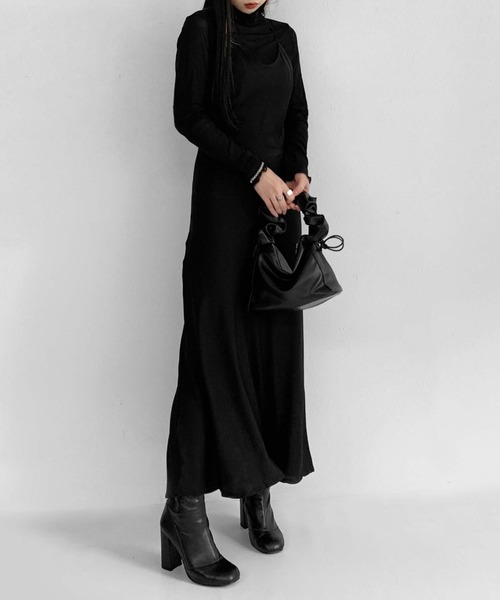 LVEU.（ラブユ.）の「【LVEU.】2WAYラッフルハンドルバッグ / バッグ 鞄 BAG ハンドバッグ スクエア ラッフル シャーリング くしゅくしゅ 合皮  アイボリー ブラック ZOZOTOWN限定（ハンドバッグ・レディース・ブラック/アイボリー・FREE）」の17枚目の写真