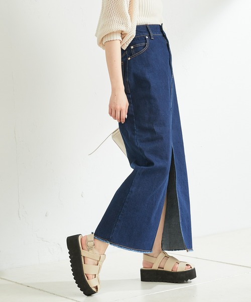 Chico（チコ）の「スリットロングデニムスカート（スカート）」 - WEAR 