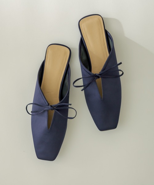 mystic（ミスティック）の「[otonamystic]リボンスリッポン（サンダル・レディース・ネイビー/ゴールド・38/36/37）」の2枚目の写真