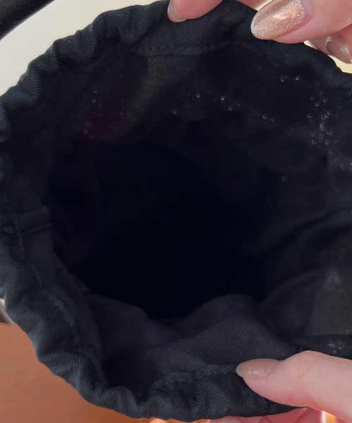 DouDou（ドゥドゥ）の「スタッズ付きカゴバッグ（かごバッグ・レディース・ベージュ・FREE）」の7枚目の写真