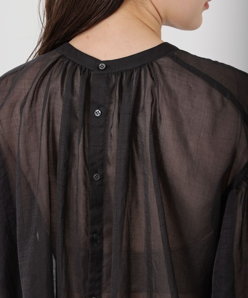 BABYLONE（バビロン）の「BABYLONE / シャイニーボイル2WAYブラウス（シャツ/ブラウス・レディース・ブラック/モカ/ライトベージュ・フリー）」の17枚目の写真