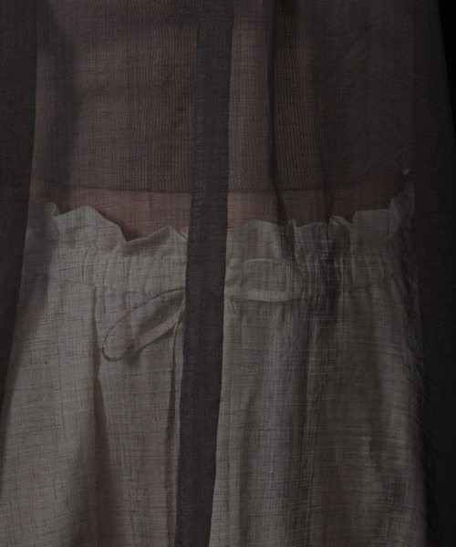 BABYLONE（バビロン）の「BABYLONE / シャイニーボイル2WAYブラウス（シャツ/ブラウス・レディース・ブラック/モカ/ライトベージュ・フリー）」の21枚目の写真