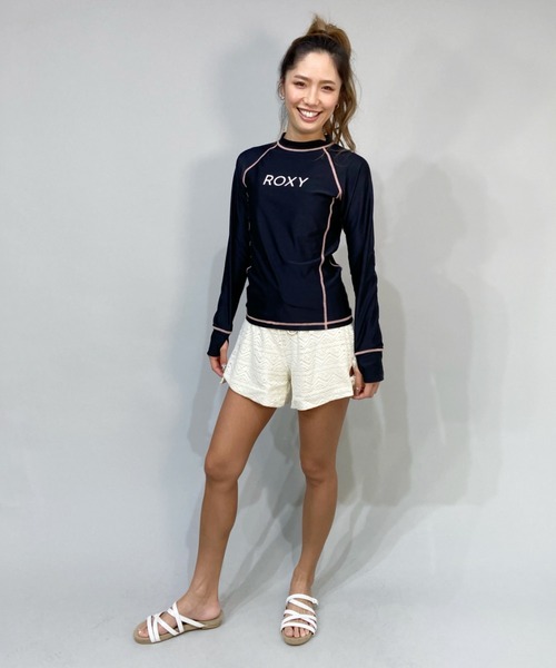 ROXY(ロキシー)の「ROXY/ロキシー フィットタイプ フロントロゴ長袖ラッシュガード RLY225055(ラッシュガード・レディース・ホワイト/ブラック・S/M/L)」の12枚目の写真