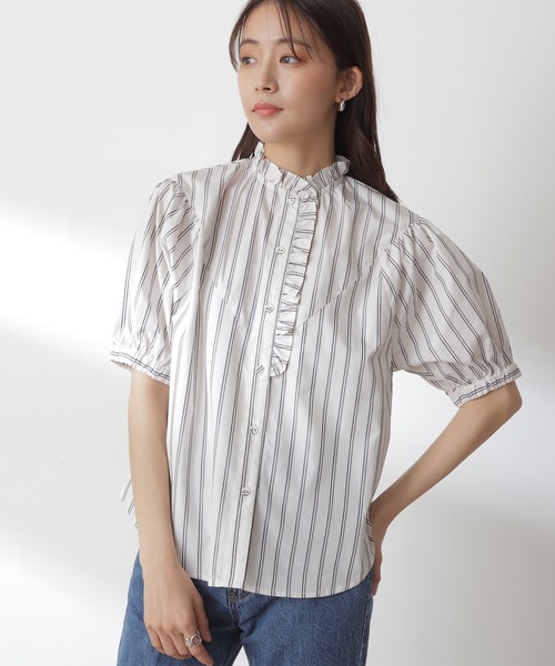 N.（N. Natural Beauty Basic）（エヌエヌナチュラルビューティーベーシック）の「◆アシメフリルネックブラウス（シャツ/ブラウス・レディース・ブラック/オフホワイト/ブルー/ストライプ・MEDIUM）」の4枚目の写真