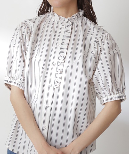 N.（N. Natural Beauty Basic）（エヌエヌナチュラルビューティーベーシック）の「◆アシメフリルネックブラウス（シャツ/ブラウス・レディース・ブラック/オフホワイト/ブルー/ストライプ・MEDIUM）」の5枚目の写真