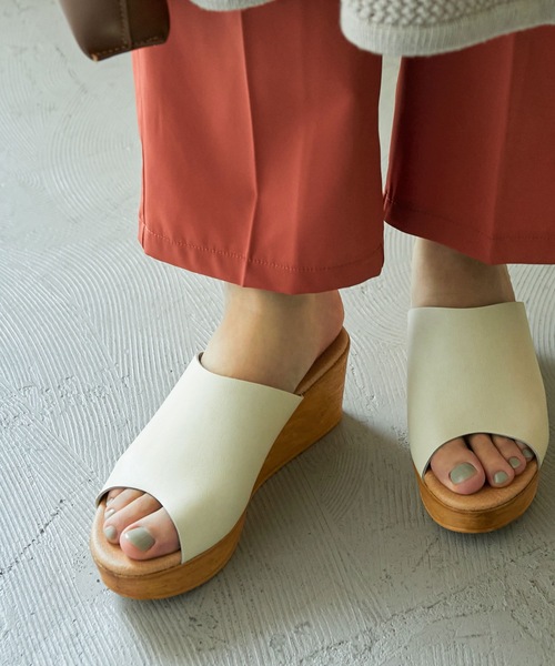 Fashion Letter（ファッションレター）の「日本製厚底サボサンダル（サンダル・レディース・ホワイト/ブラック/キャメル・LL/S/M/L）」の5枚目の写真