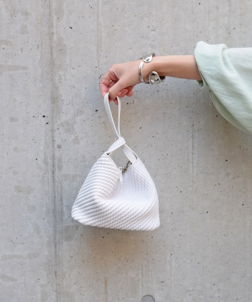 Marient（マリエント）の「エンボスミニBAG/バッグ（ハンドバッグ・レディース・ブルー/イエロー/ホワイト/ブラック・FREE）」の8枚目の写真