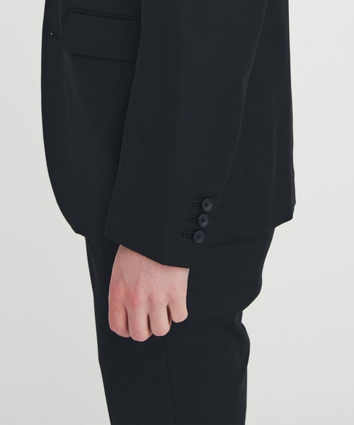 BESPOKE TOKYO（ビスポークトウキョウ）の「3D WOOL SLIM TAILORED JACKET（テーラードジャケット・メンズ・ブラック・3/2）」の7枚目の写真